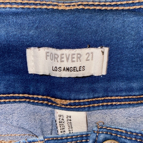 Forever 21 Los Angeles Size 24 3-Button Tap Stretch Denim Ankle Cropped Jeans - Picture 2 of 11
